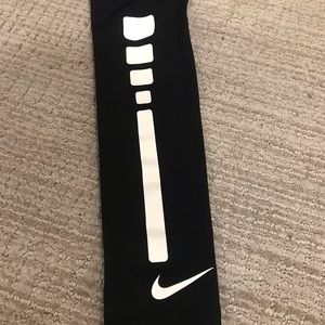 Nike Elite Arm Sleeve